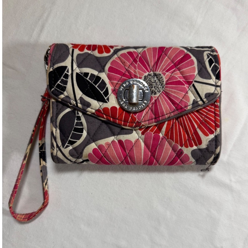 Vera Bradley Plum Crazy Floral Quilted Cotton Wristlet Wallet Turn Lock Pink
